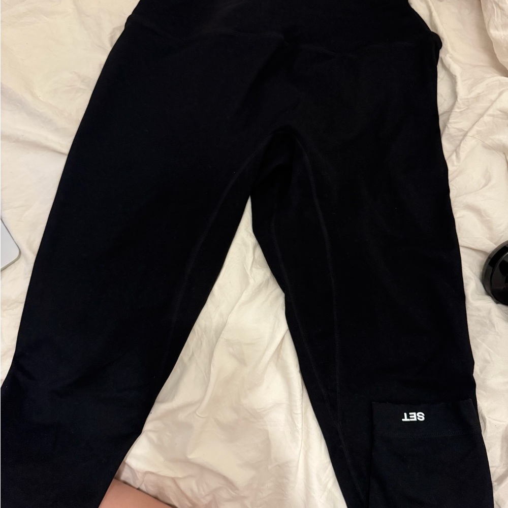 SET Onyx Formcloud leggings